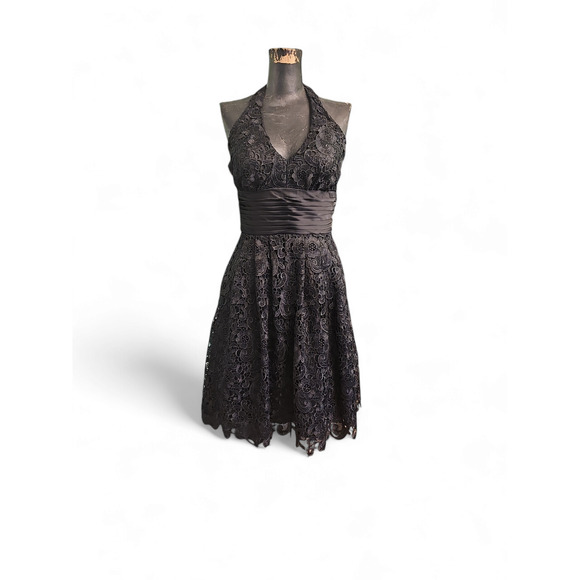 NWT Aidan Mattox Elegant Lace Halter Fit-and-Flare Dress Size 6 - Picture 1 of 16